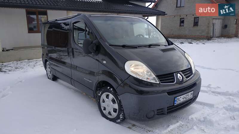 Мінівен Renault Trafic 2011 в Новояворівську