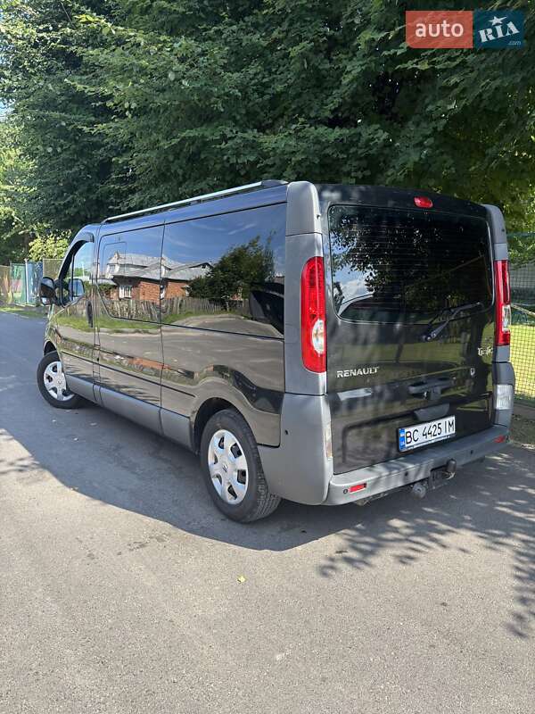 Мінівен Renault Trafic 2011 в Новояворівську