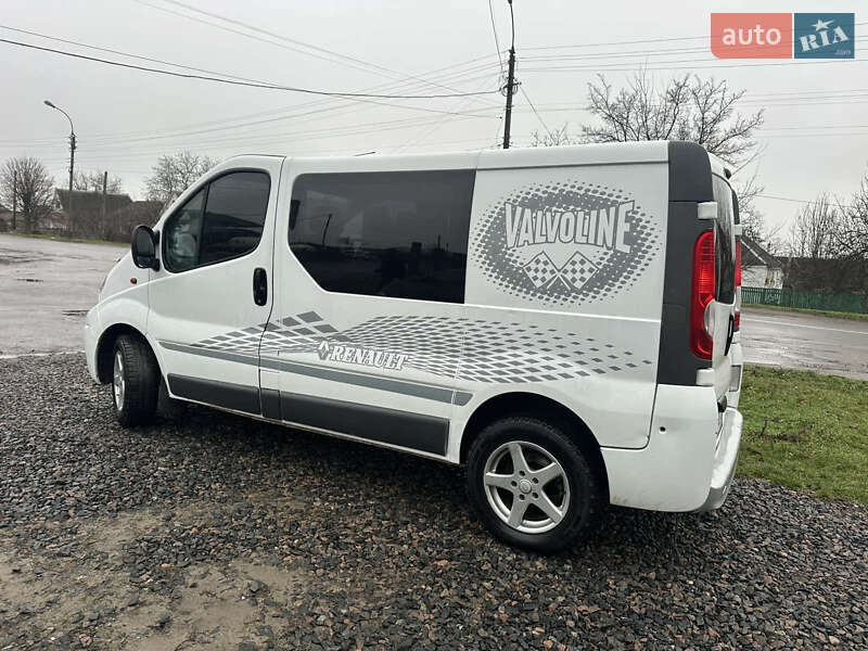 Минивэн Renault Trafic 2006 в Шполе