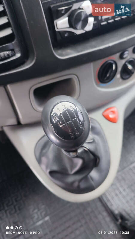 Минивэн Renault Trafic 2006 в Шполе