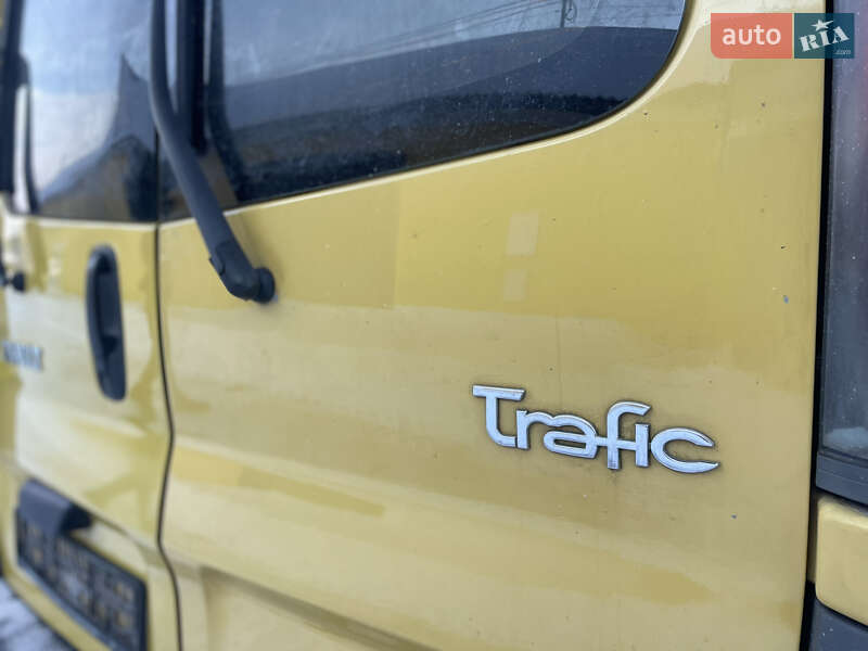 Минивэн Renault Trafic 2002 в Здолбунове