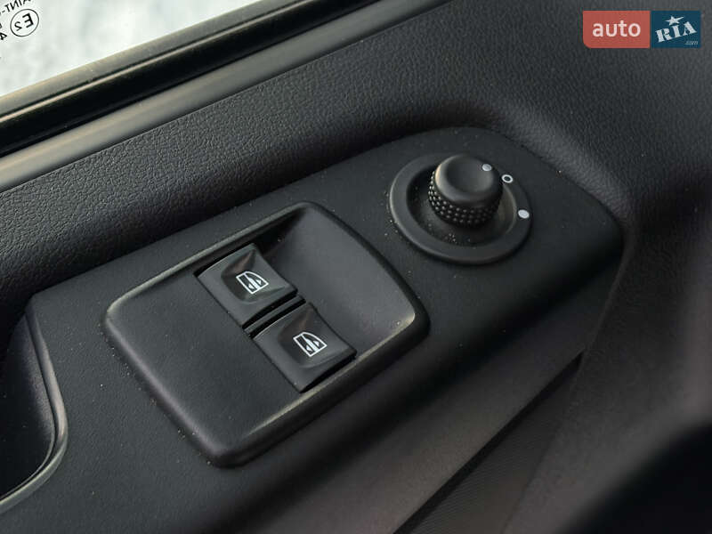 Грузовой фургон Renault Trafic 2019 в Киеве