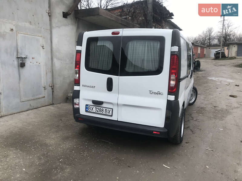 Минивэн Renault Trafic 2007 в Каменец-Подольском