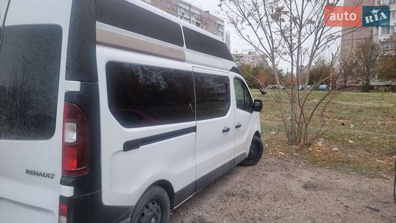 Микроавтобус грузовой (до 3,5т) Renault Trafic 2016 в Запорожье