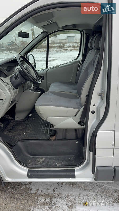 Минивэн Renault Trafic 2008 в Миргороде