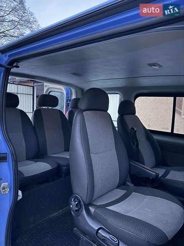 Минивэн Renault Trafic 2006 в Черновцах