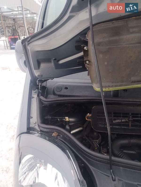 Минивэн Renault Trafic 2012 в Дубно