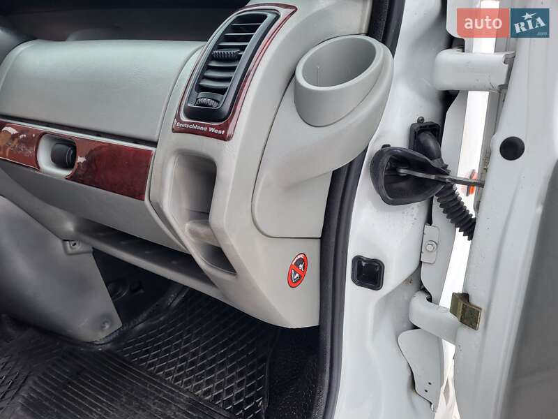 Минивэн Renault Trafic 2006 в Хмельницком