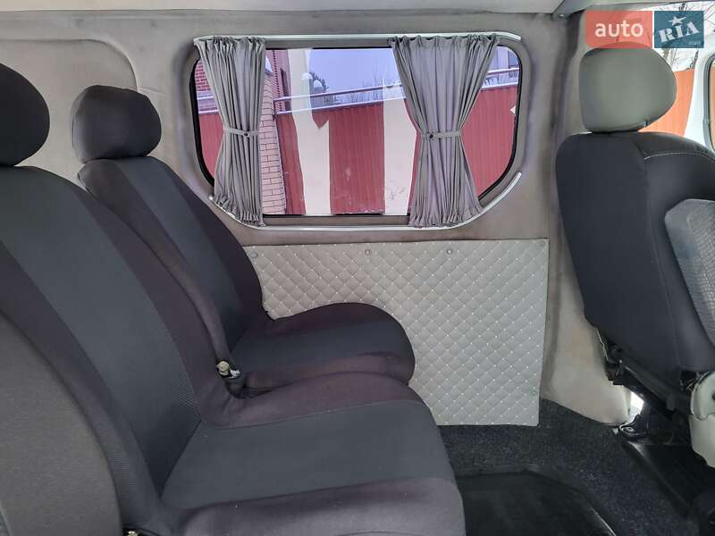 Минивэн Renault Trafic 2006 в Хмельницком