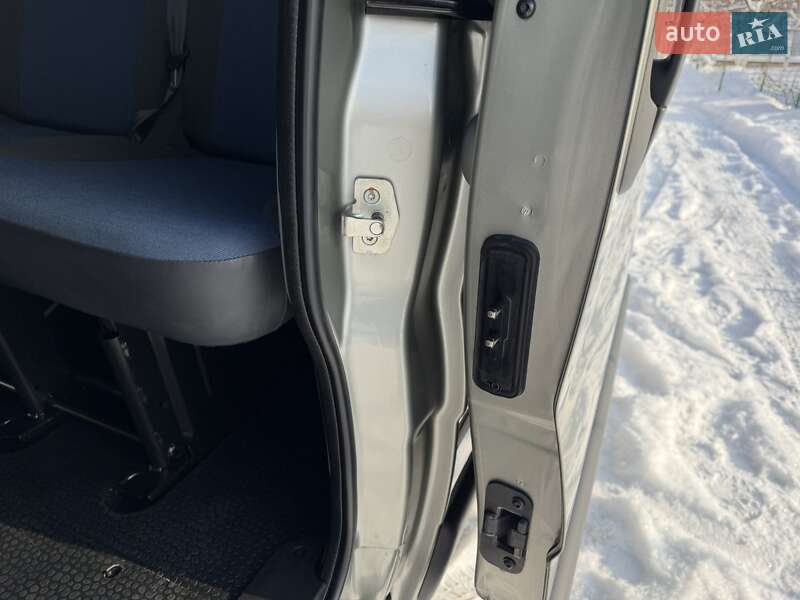 Минивэн Renault Trafic 2012 в Виннице