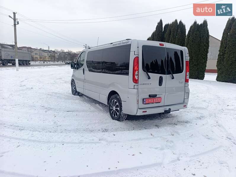 Минивэн Renault Trafic 2013 в Дубно