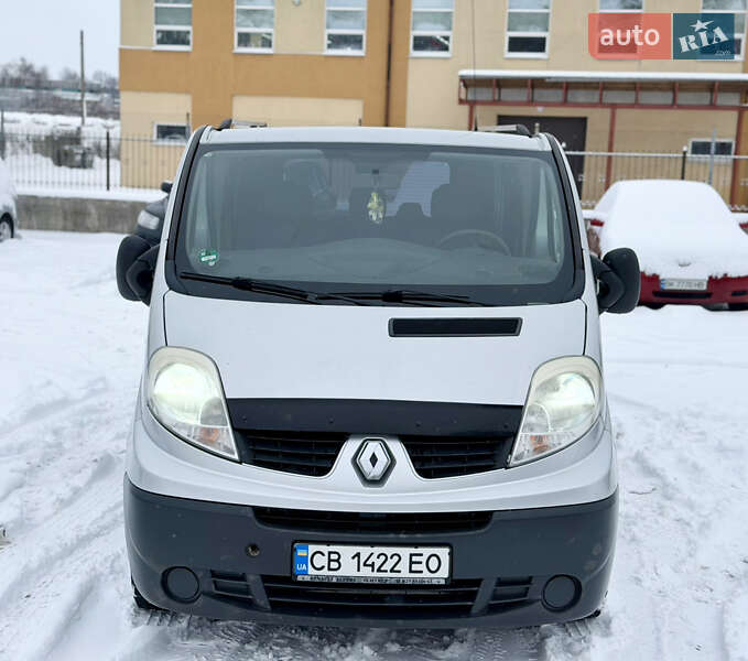 Минивэн Renault Trafic 2011 в Ровно