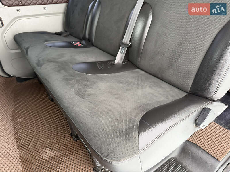 Минивэн Renault Trafic 2011 в Ровно