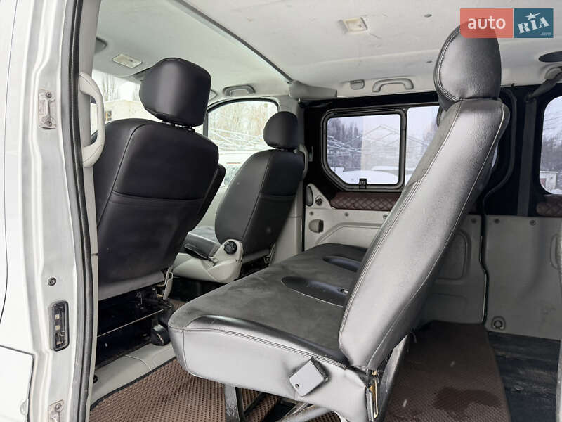 Минивэн Renault Trafic 2011 в Ровно