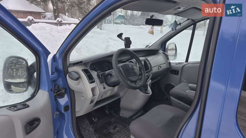 Минивэн Renault Trafic 2007 в Коростене