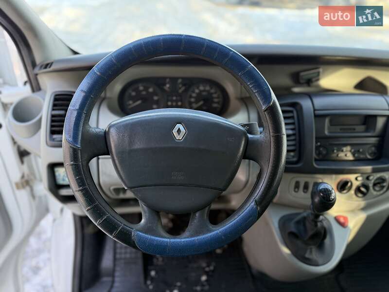 Минивэн Renault Trafic 2005 в Хмельницком