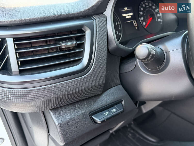 Грузовой фургон Renault Trafic 2022 в Звягеле