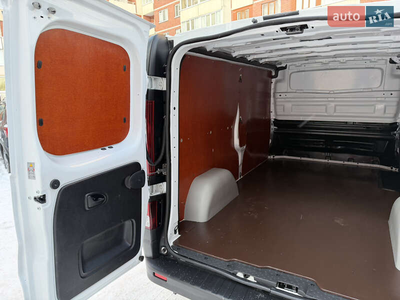 Грузовой фургон Renault Trafic 2022 в Звягеле