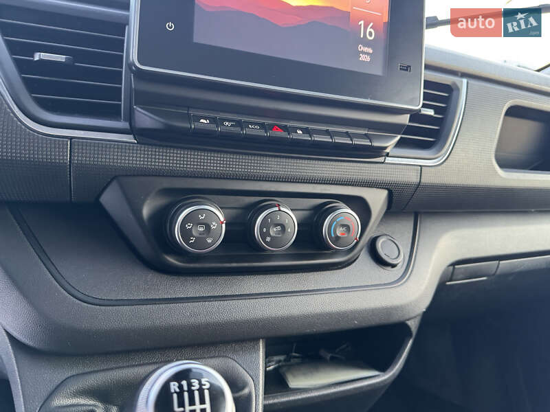 Грузовой фургон Renault Trafic 2023 в Недобоевцах