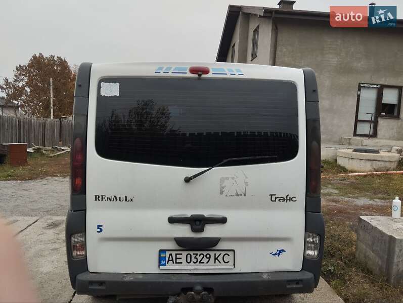 Грузовой фургон Renault Trafic 2006 в Днепре