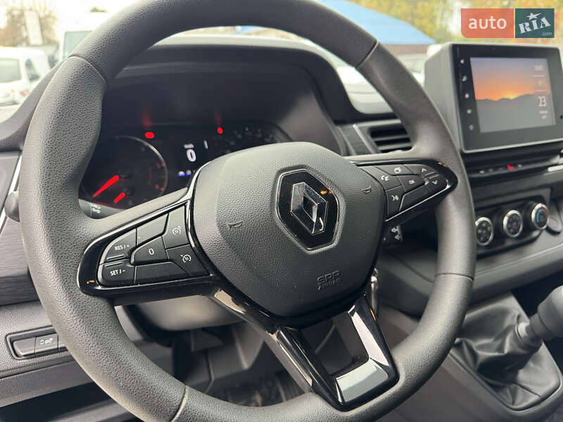 Минивэн Renault Trafic 2022 в Дубно