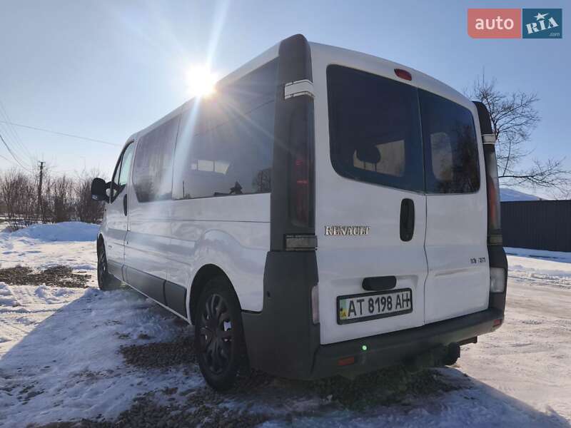 Минивэн Renault Trafic 2003 в Калуше