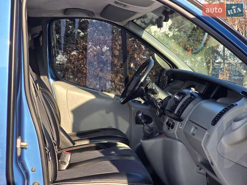 Минивэн Renault Trafic 2008 в Хмельницком