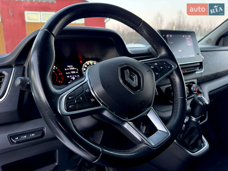 Минивэн Renault Trafic 2022 в Дубно