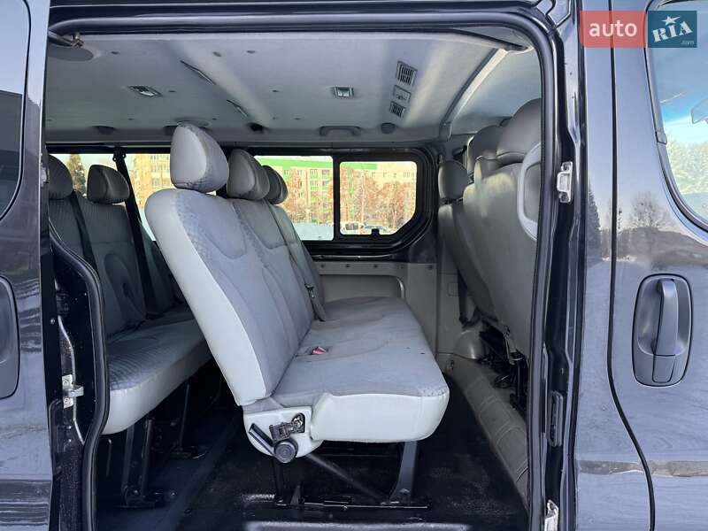 Минивэн Renault Trafic 2007 в Ровно