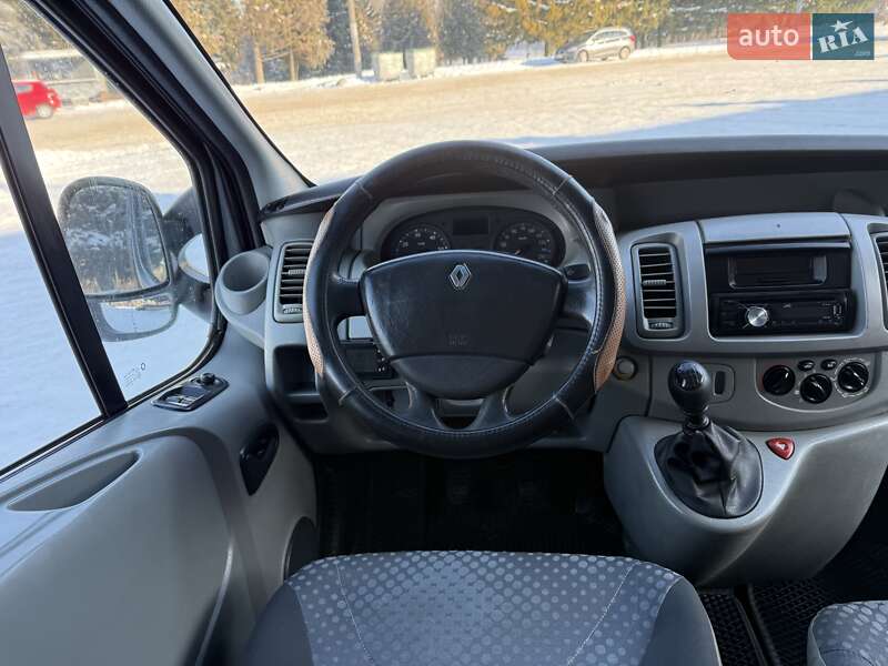 Минивэн Renault Trafic 2007 в Ровно