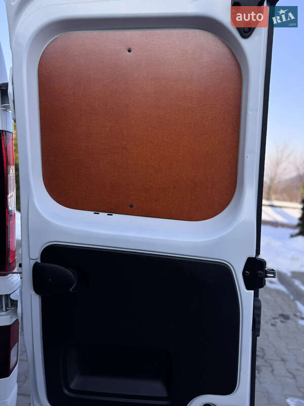 Минивэн Renault Trafic 2022 в Ивано-Франковске