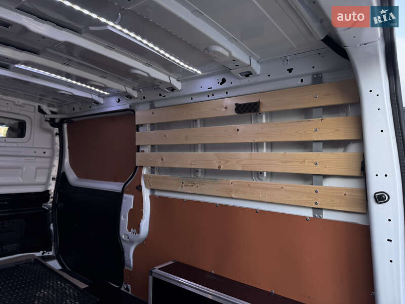 Минивэн Renault Trafic 2022 в Ивано-Франковске