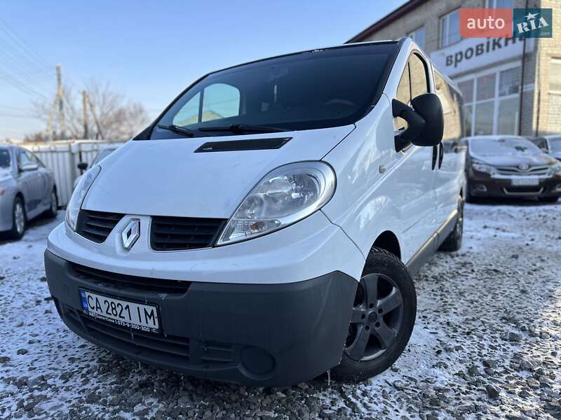 Минивэн Renault Trafic 2010 в Смеле