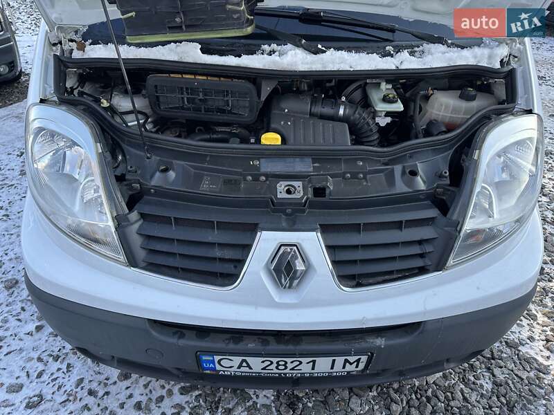 Минивэн Renault Trafic 2010 в Смеле