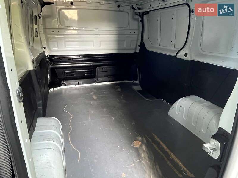 Грузовой фургон Renault Trafic 2018 в Киеве