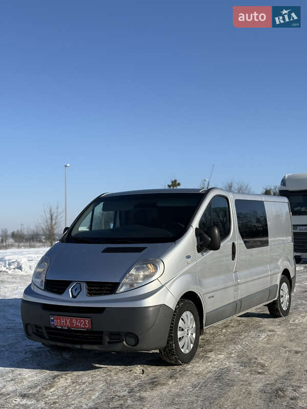 Минивэн Renault Trafic 2012 в Радивилове фото Минивэн Renault Trafic 2012 в Радивилове