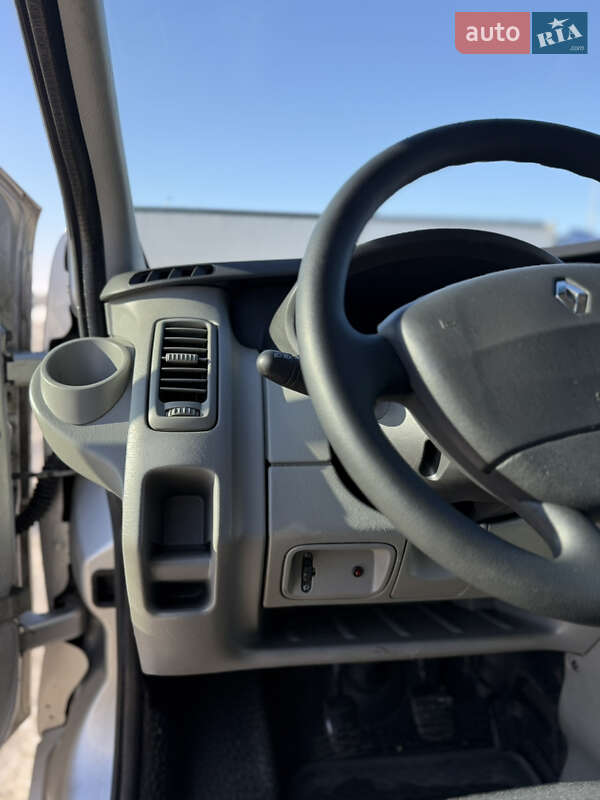 Минивэн Renault Trafic 2012 в Радивилове фото 17 Минивэн Renault Trafic 2012 в Радивилове