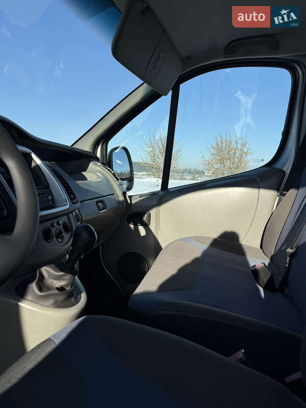 Минивэн Renault Trafic 2012 в Радивилове фото 20 Минивэн Renault Trafic 2012 в Радивилове