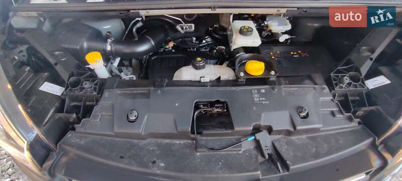 Минивэн Renault Trafic 2017 в Луцке фото 40 Минивэн Renault Trafic 2017 в Луцке