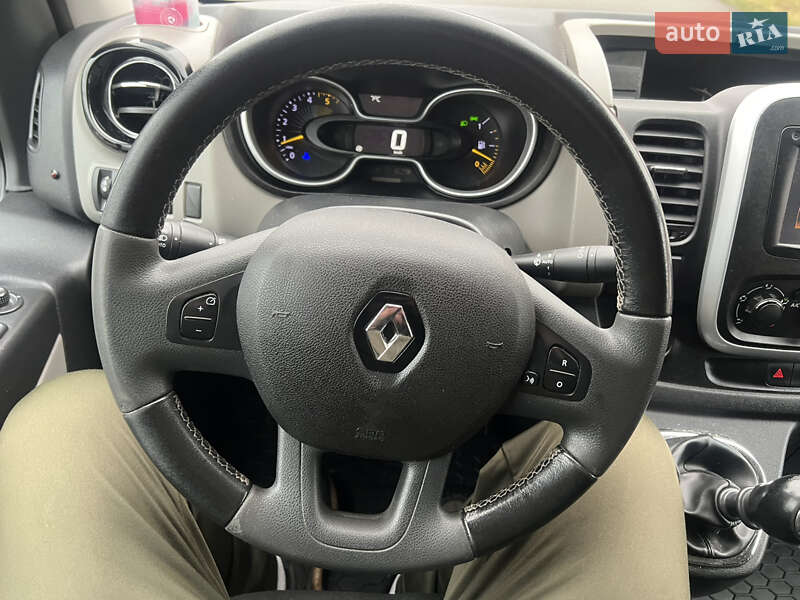 Мінівен Renault Trafic 2015 в Києві фото 13 Мінівен Renault Trafic 2015 в Києві