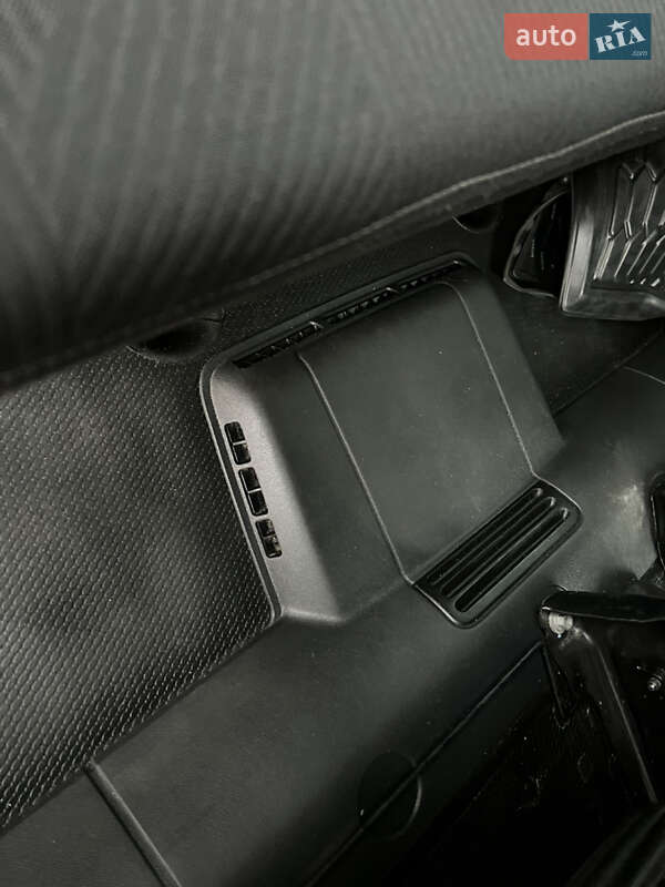 Мінівен Renault Trafic 2015 в Києві фото 23 Мінівен Renault Trafic 2015 в Києві