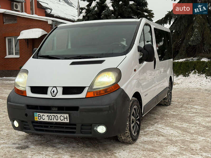 Минивэн Renault Trafic 2004 в Кременце