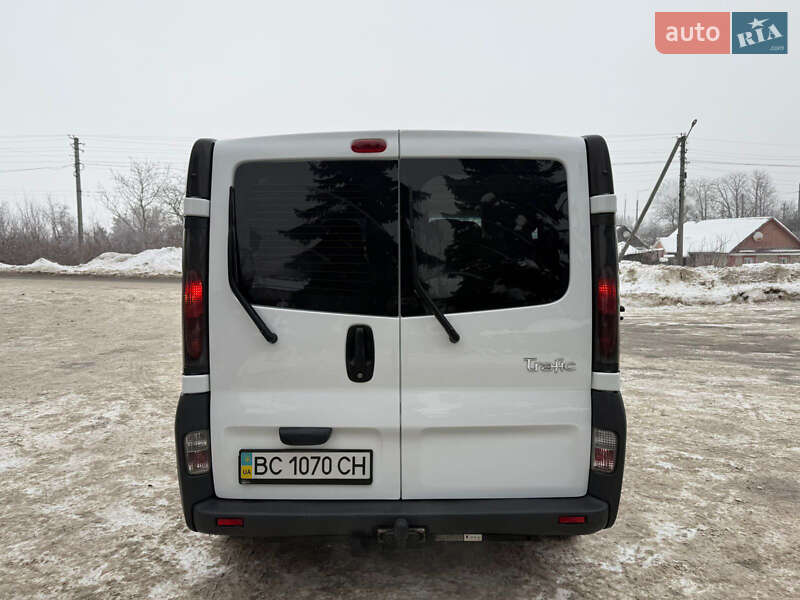Минивэн Renault Trafic 2004 в Кременце