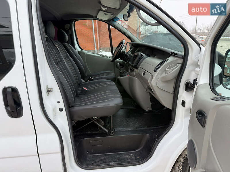 Минивэн Renault Trafic 2004 в Кременце