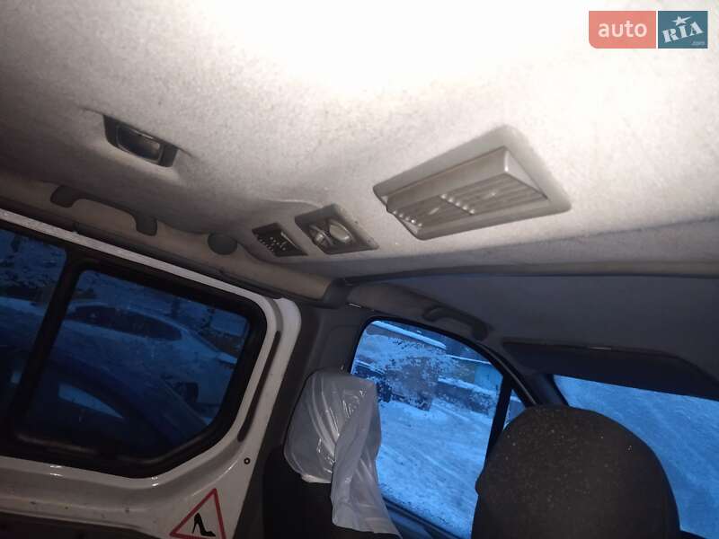 Минивэн Renault Trafic 2010 в Киеве