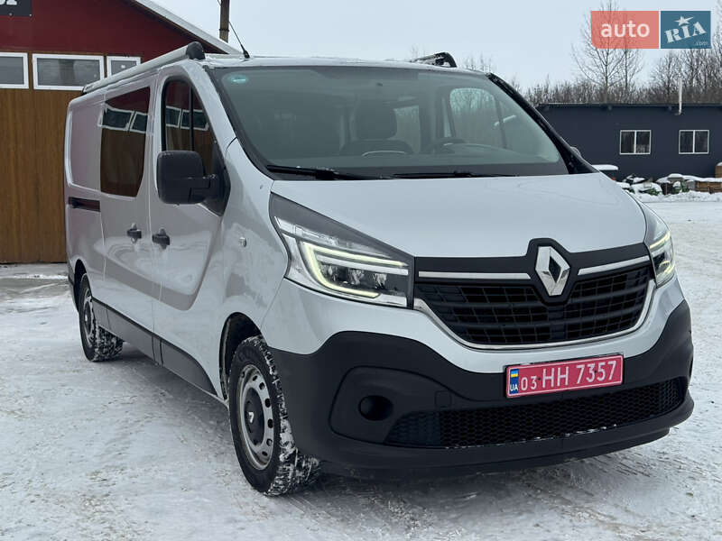 Грузопассажирский фургон Renault Trafic 2020 в Дубно