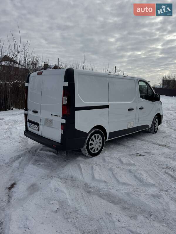 Грузовой фургон Renault Trafic 2017 в Сумах
