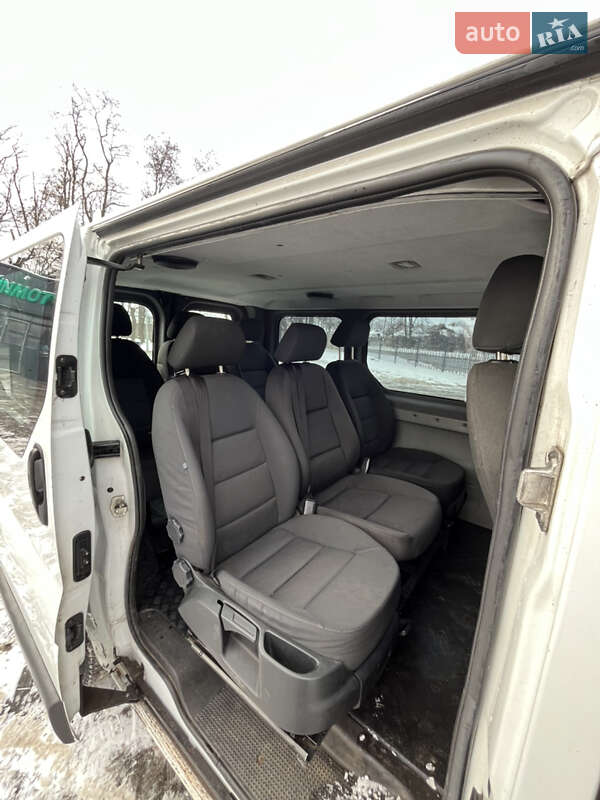 Минивэн Renault Trafic 2005 в Кривом Роге фото 7 Минивэн Renault Trafic 2005 в Кривом Роге