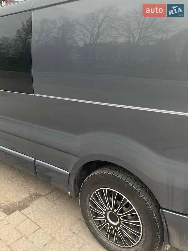 Мінівен Renault Trafic 2012 в Львові