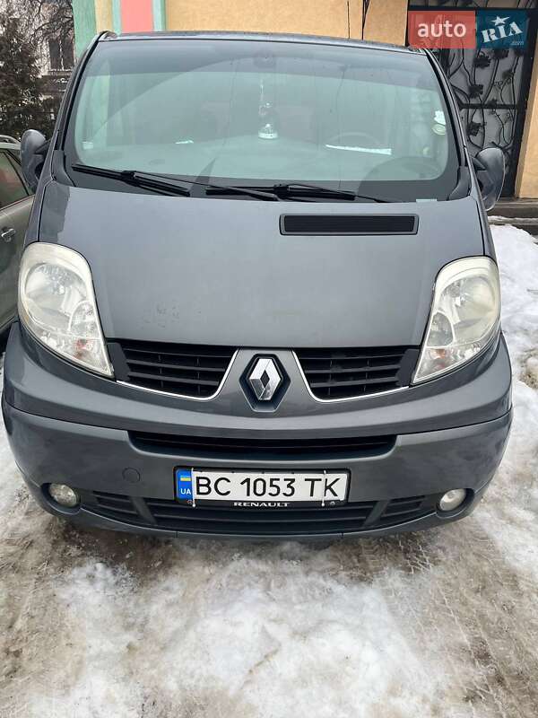 Мінівен Renault Trafic 2012 в Львові